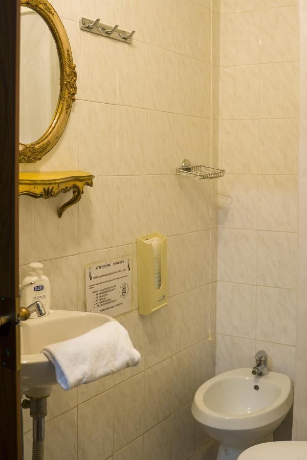 Basic Triple Room