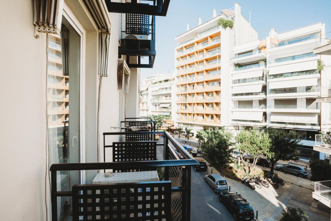 Monolocale Urban con Balcone e Vista Strada