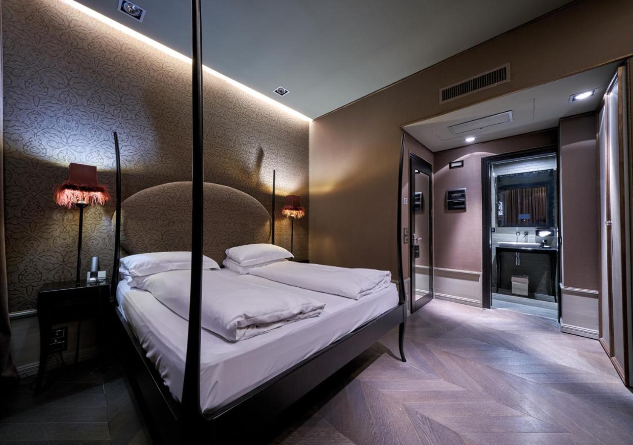 Deluxe Double Room Canal View