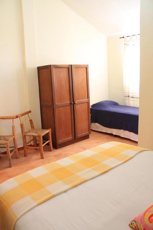 Quarto com Cama de Casal ou 2 de Solteiro