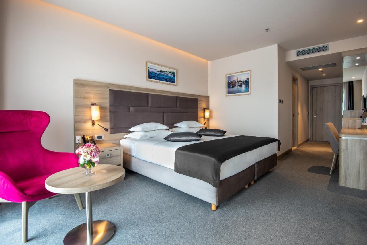 Superior Double or Twin Room Balcony Sea View