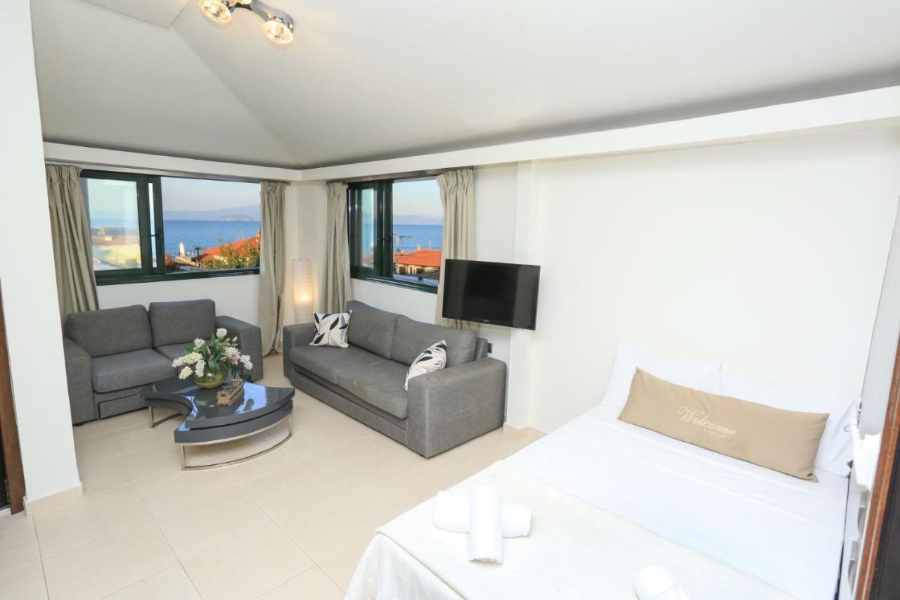 Suite met Queensize Bed en Uitzicht op Zee