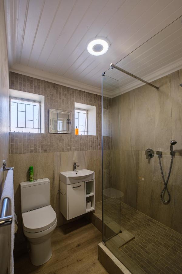 Basic Triple Room