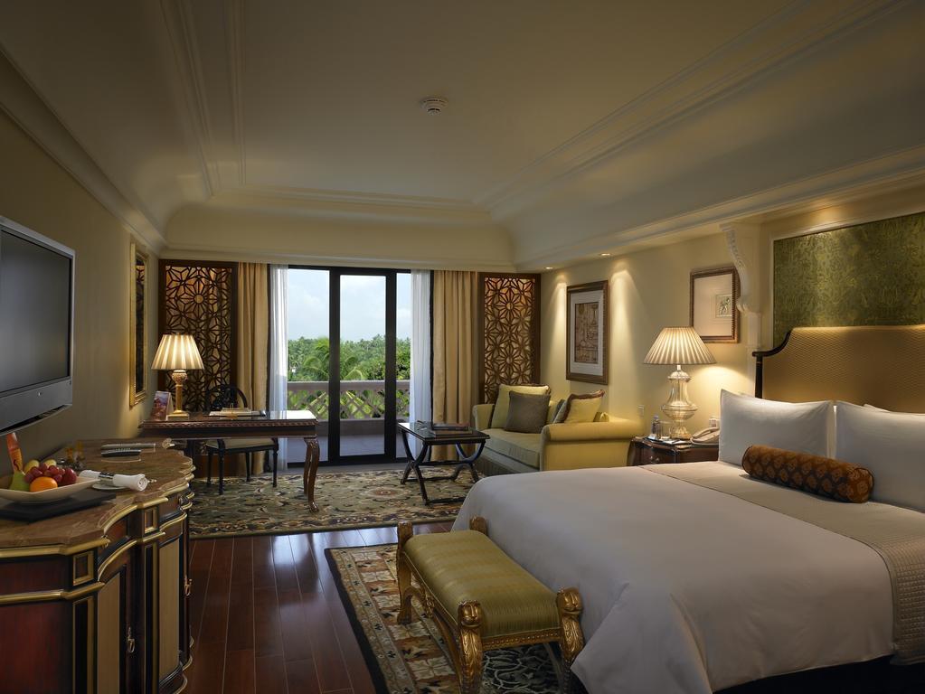 Premier Room