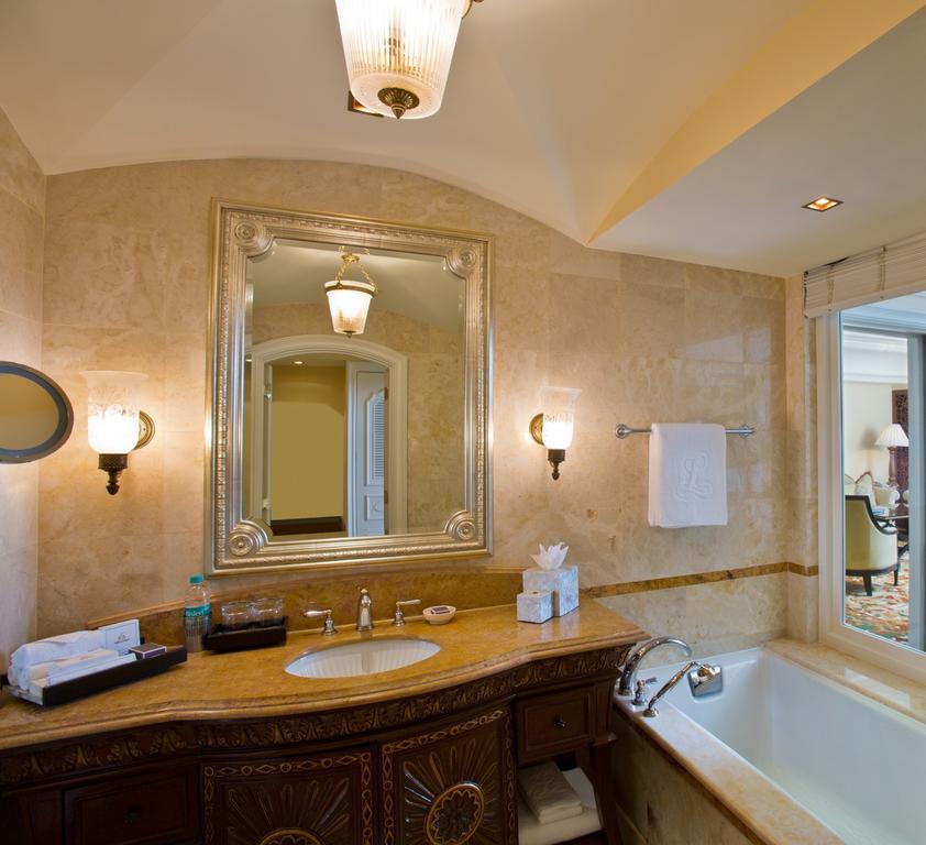 Premier Room