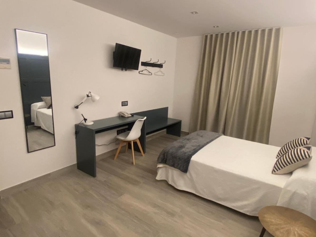 Habitación adaptada para personas con movilidad reducida - Cama grande