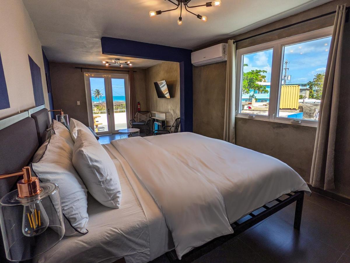 Deluxe King Suite