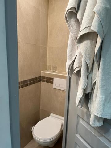 Quarto Duplo com Banheiro Compartilhado