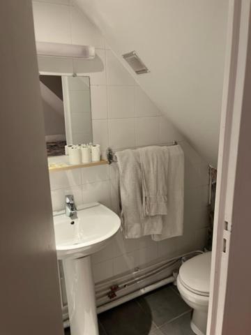 Quarto Quádruplo com Banheiro