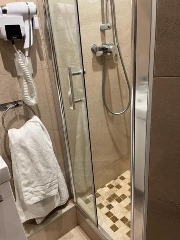 Quarto Duplo com Banheiro Privativo