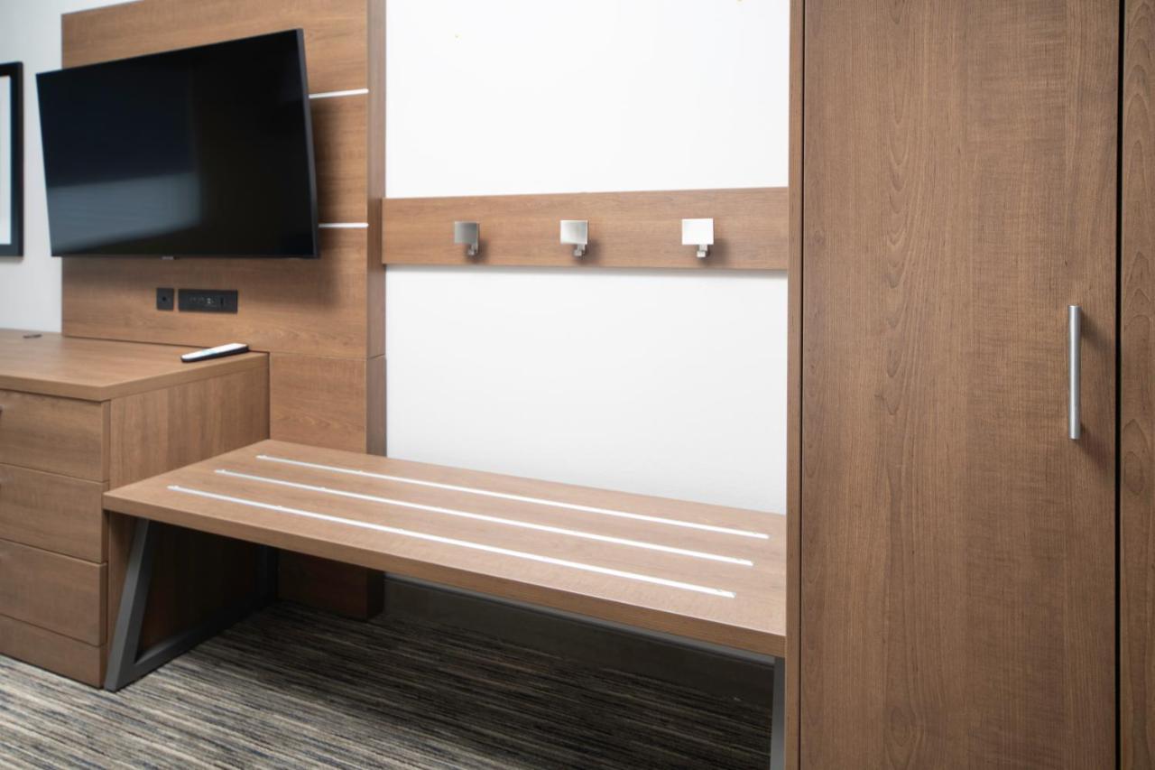 Standard King Room Communications Accessible