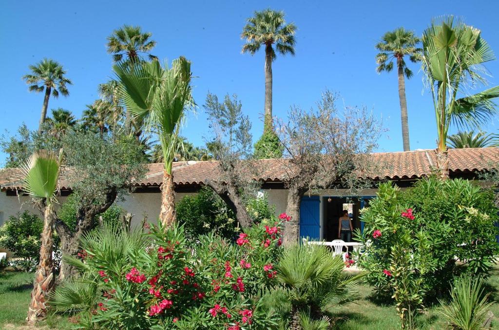 Two-Bedroom Cottage,890670862:JPEG