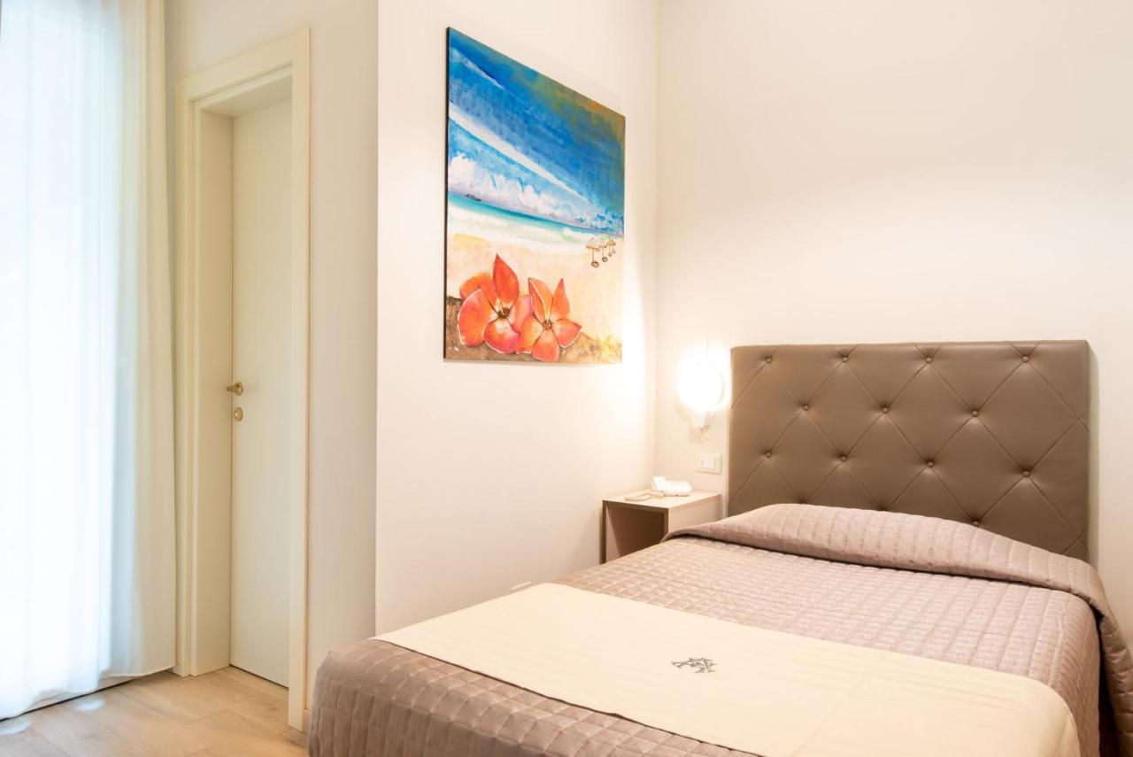 Single Room,1206293719:JPEG