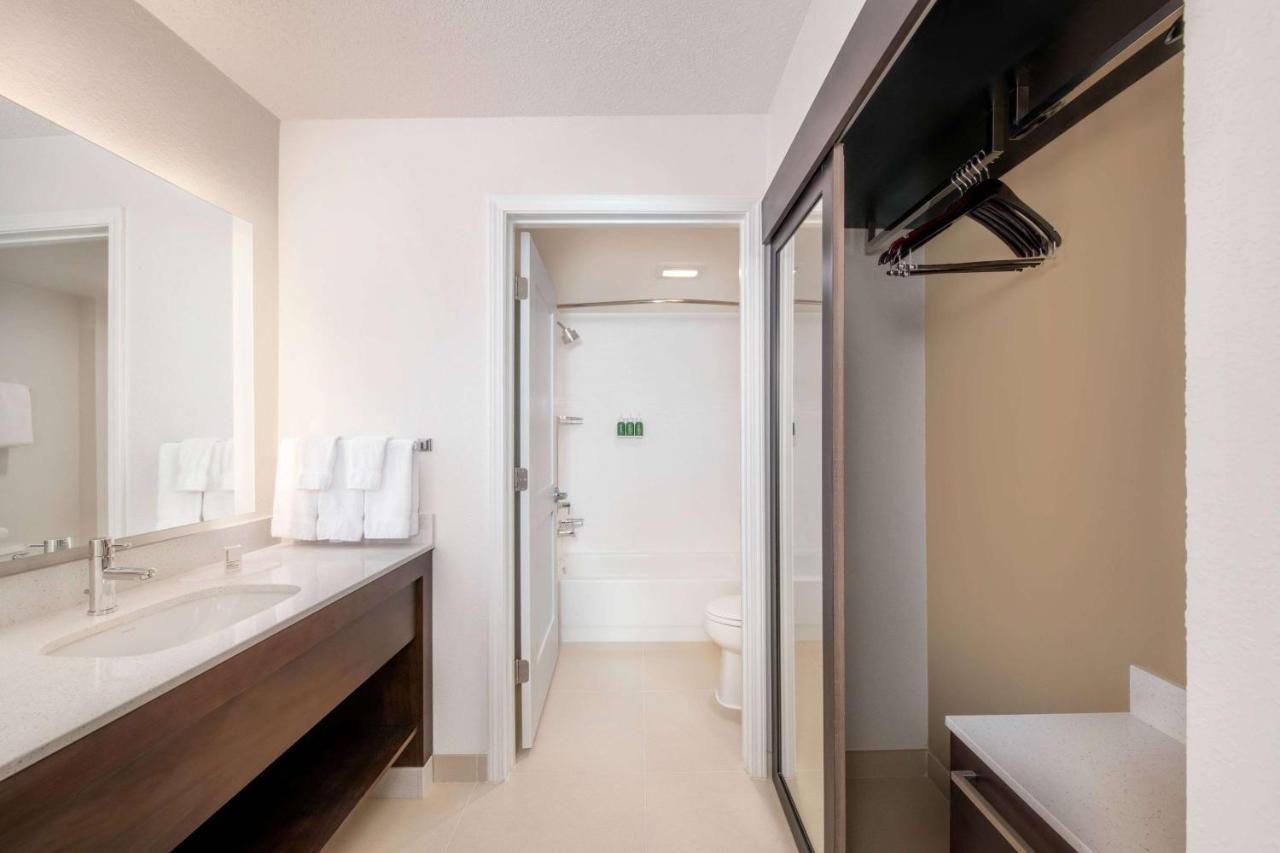 Studio Suite King Hearing Accessible