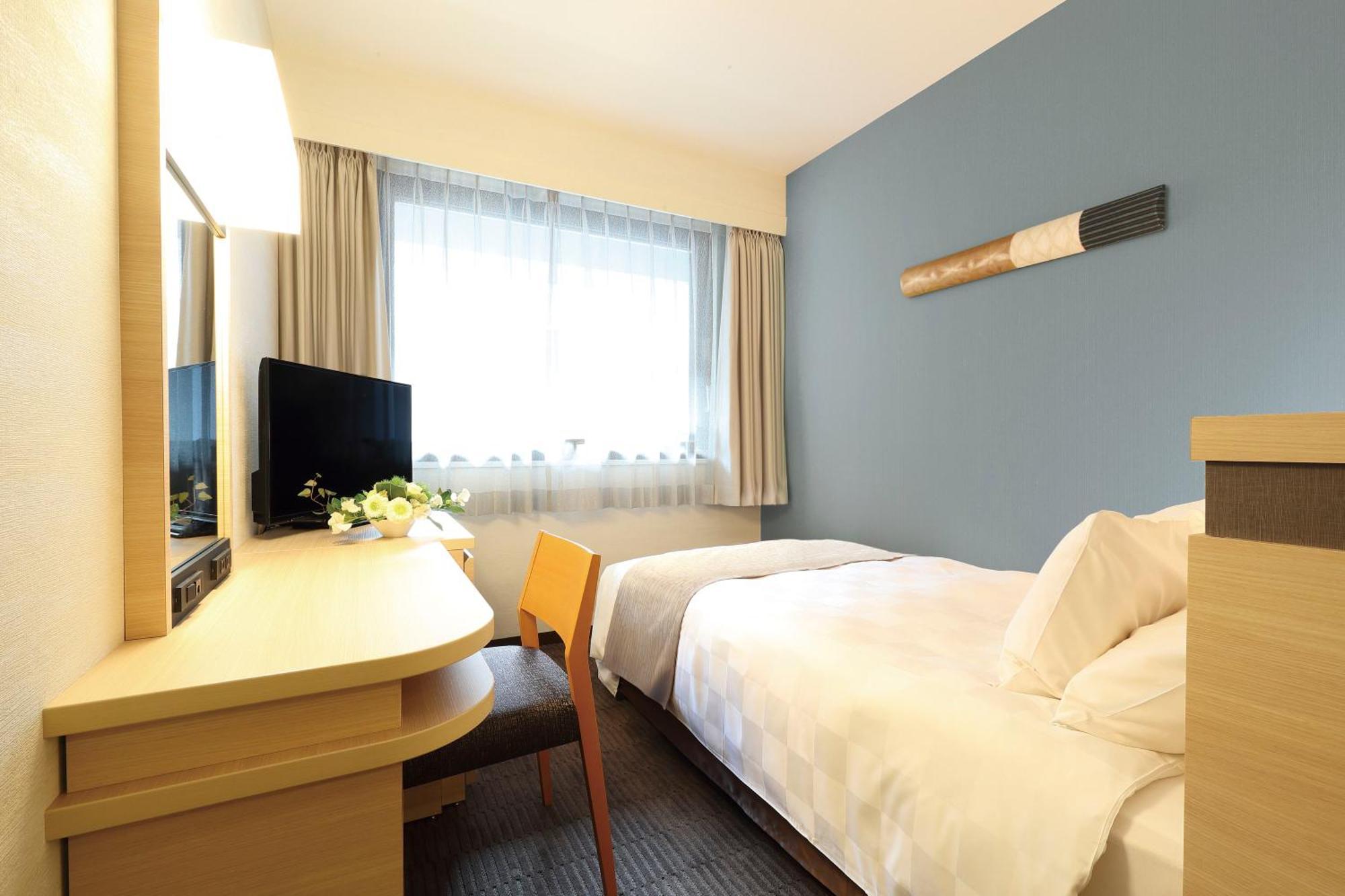 Single Room Smoking
