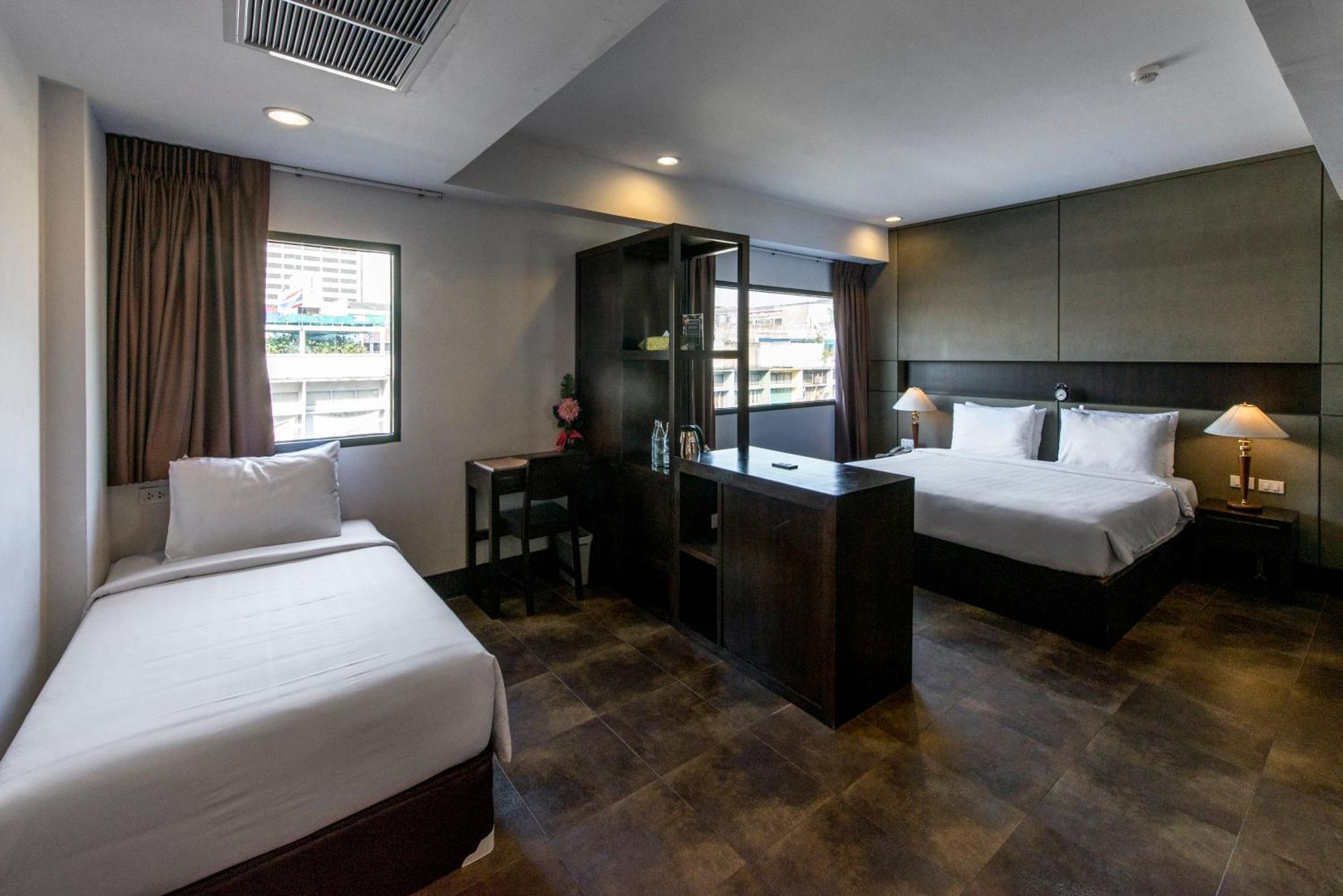Deluxe Family Room