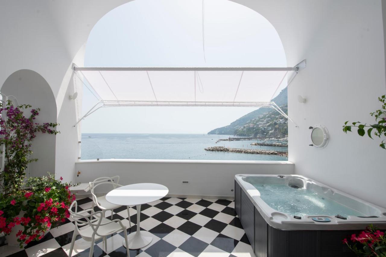 King Suite Spa Bath