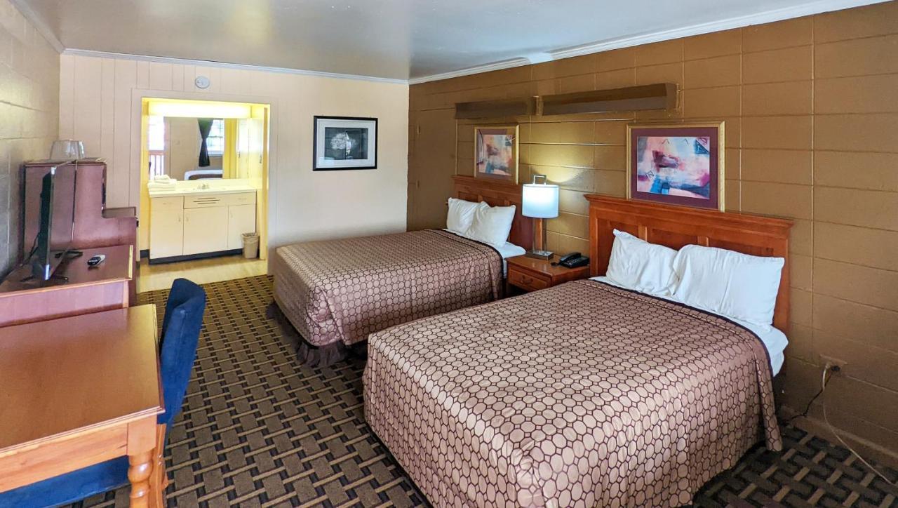 Double Room Two Double Beds