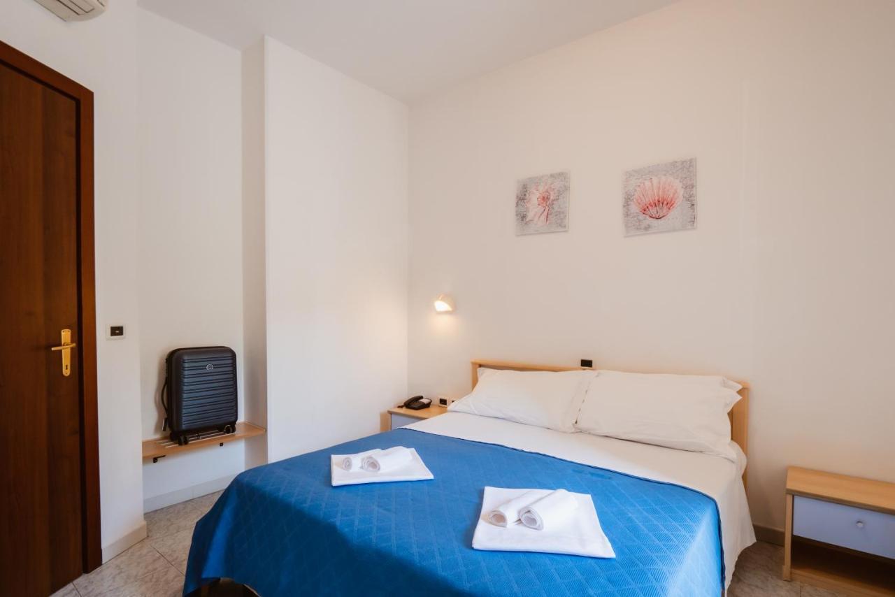 2 Camere Comunicanti