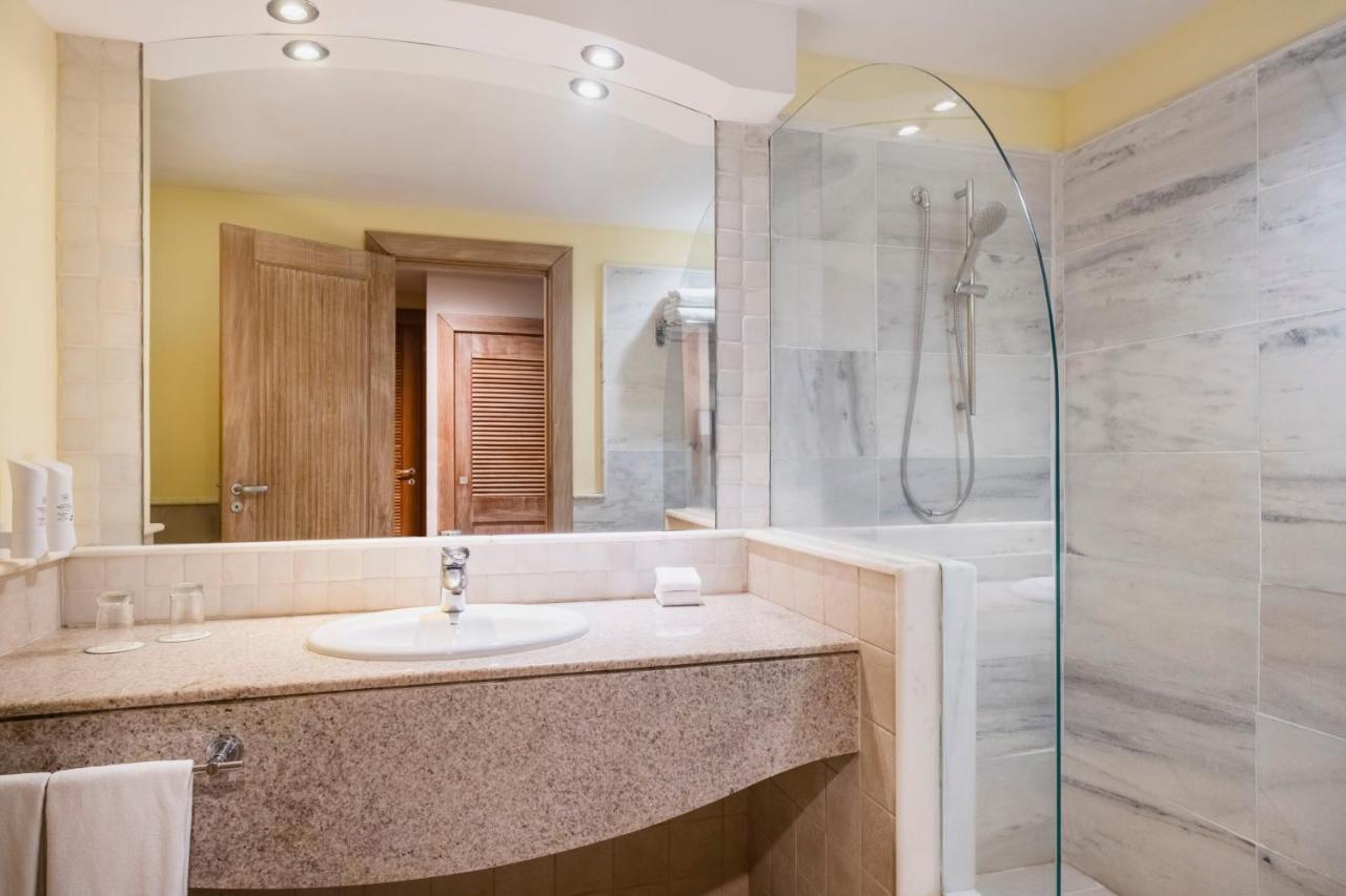 Near Pool Room (Only 1 children until 12 years old included accommodate)
