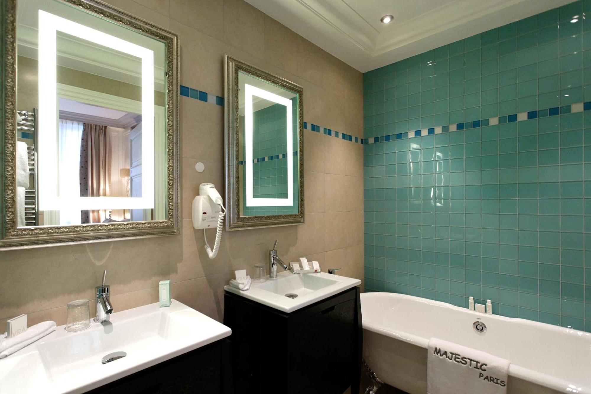 Deluxe Junior Suite