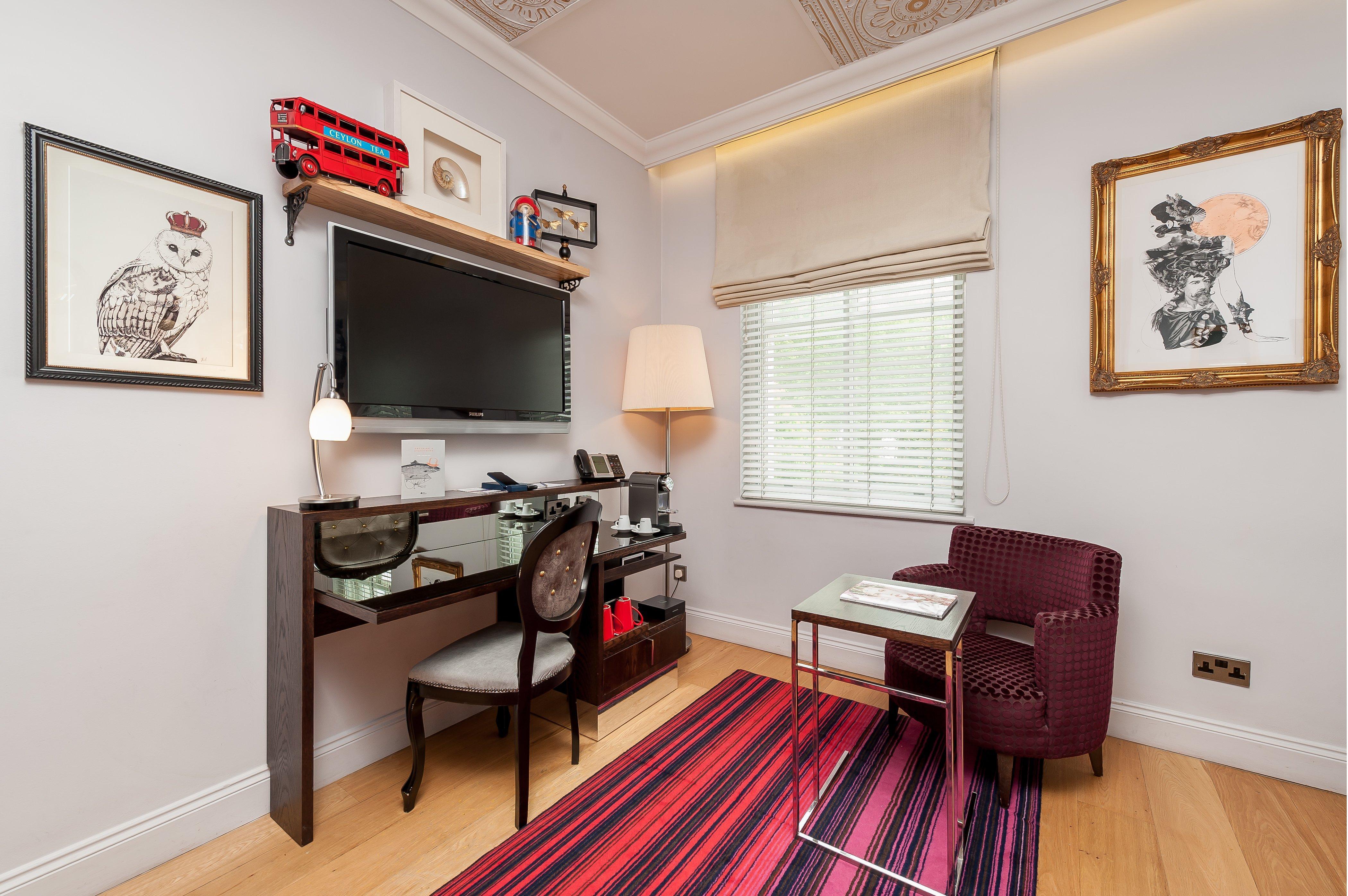 Standard Queen Room