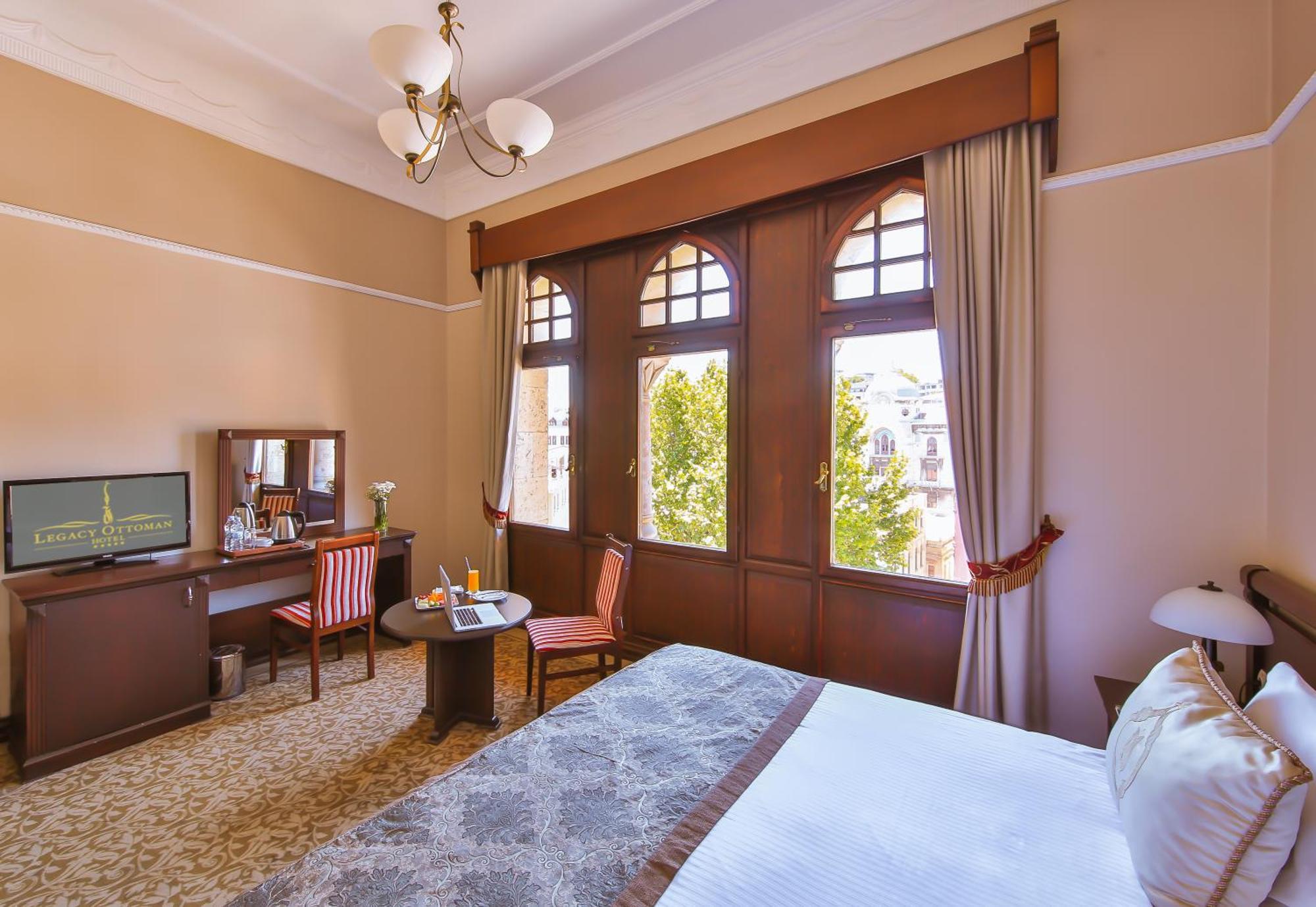 Deluxe Room City view King or Twin