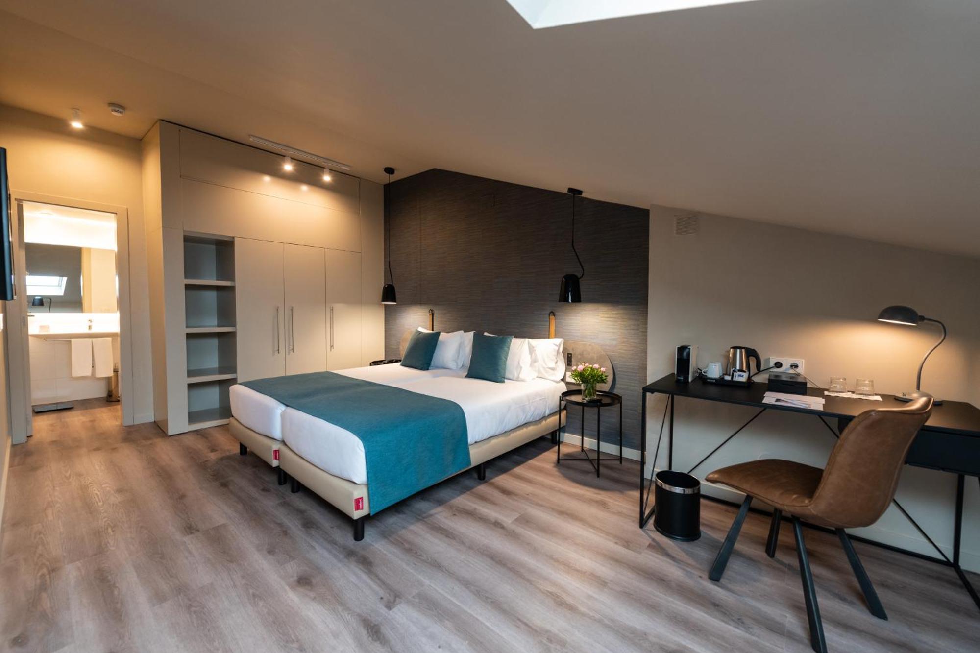 Double Room Attic,1278873064:JPEG