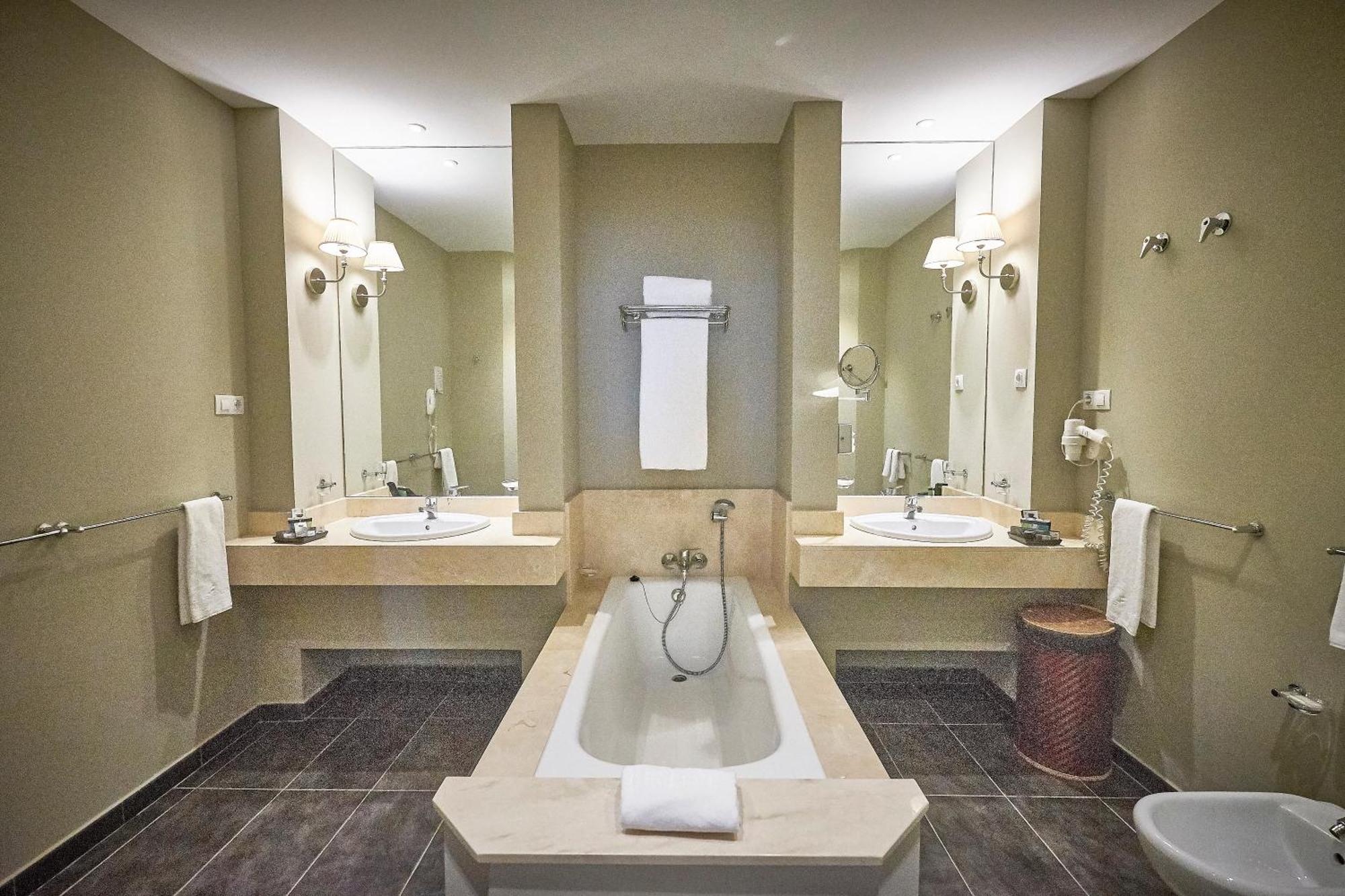 Suite de 2 dormitorios (2 adultos + 2 niños)