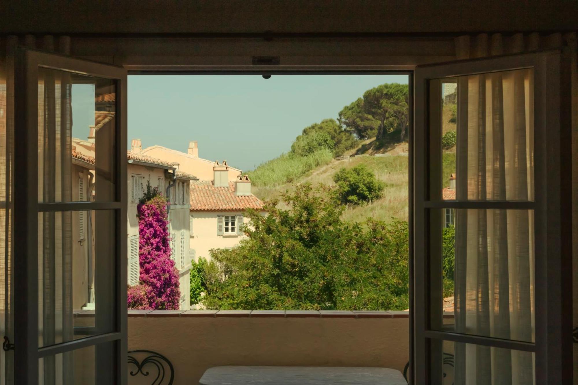 Deluxe Room with Terrace and Sea View