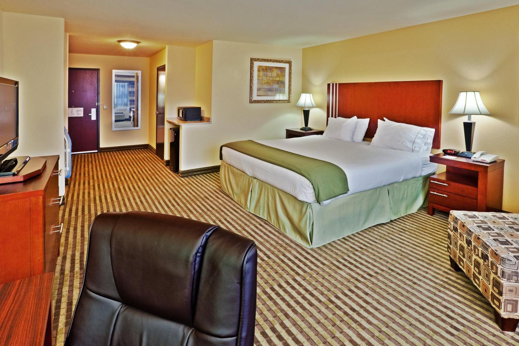 Standard King Room