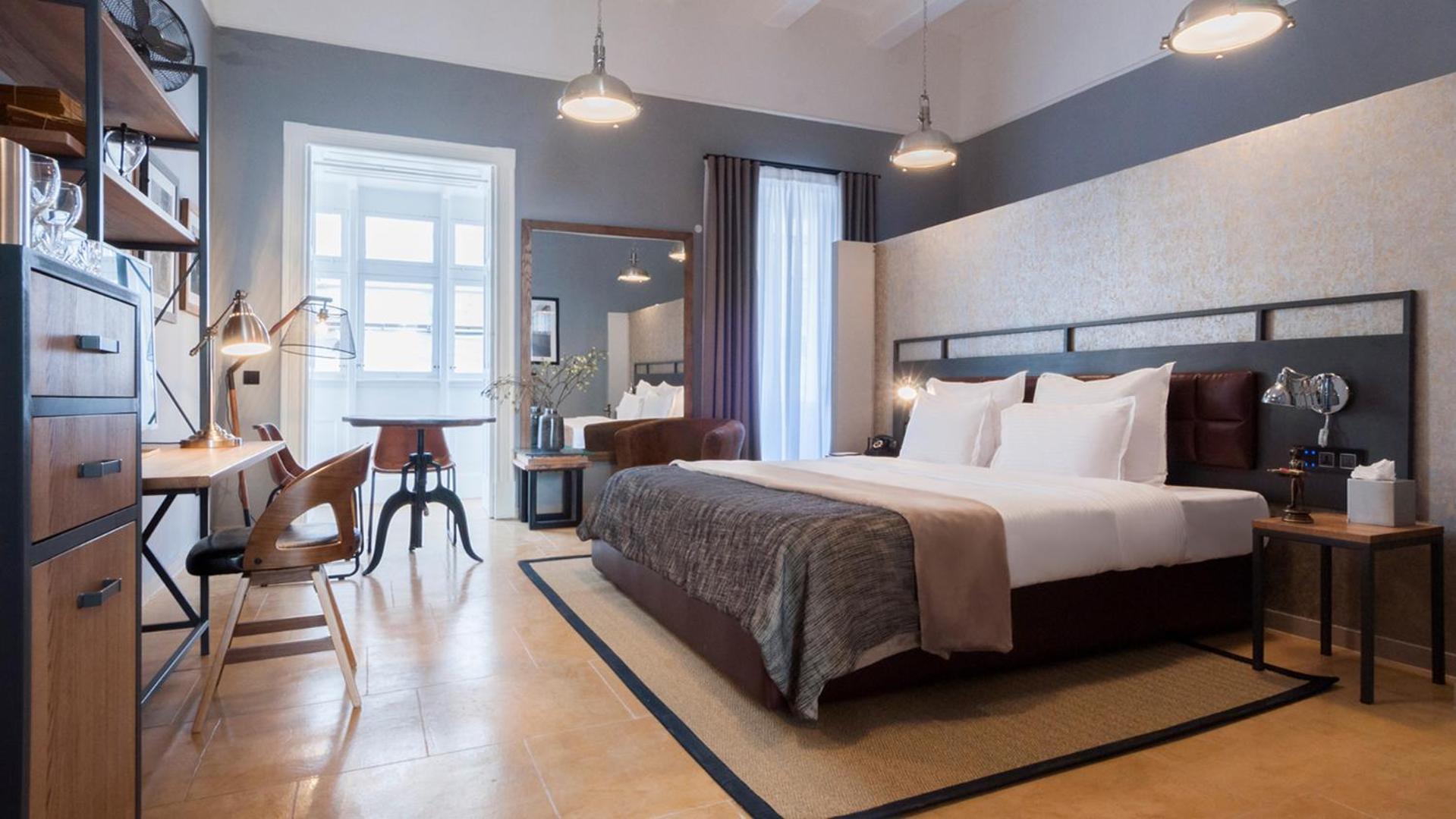 Superior Double Room with City View