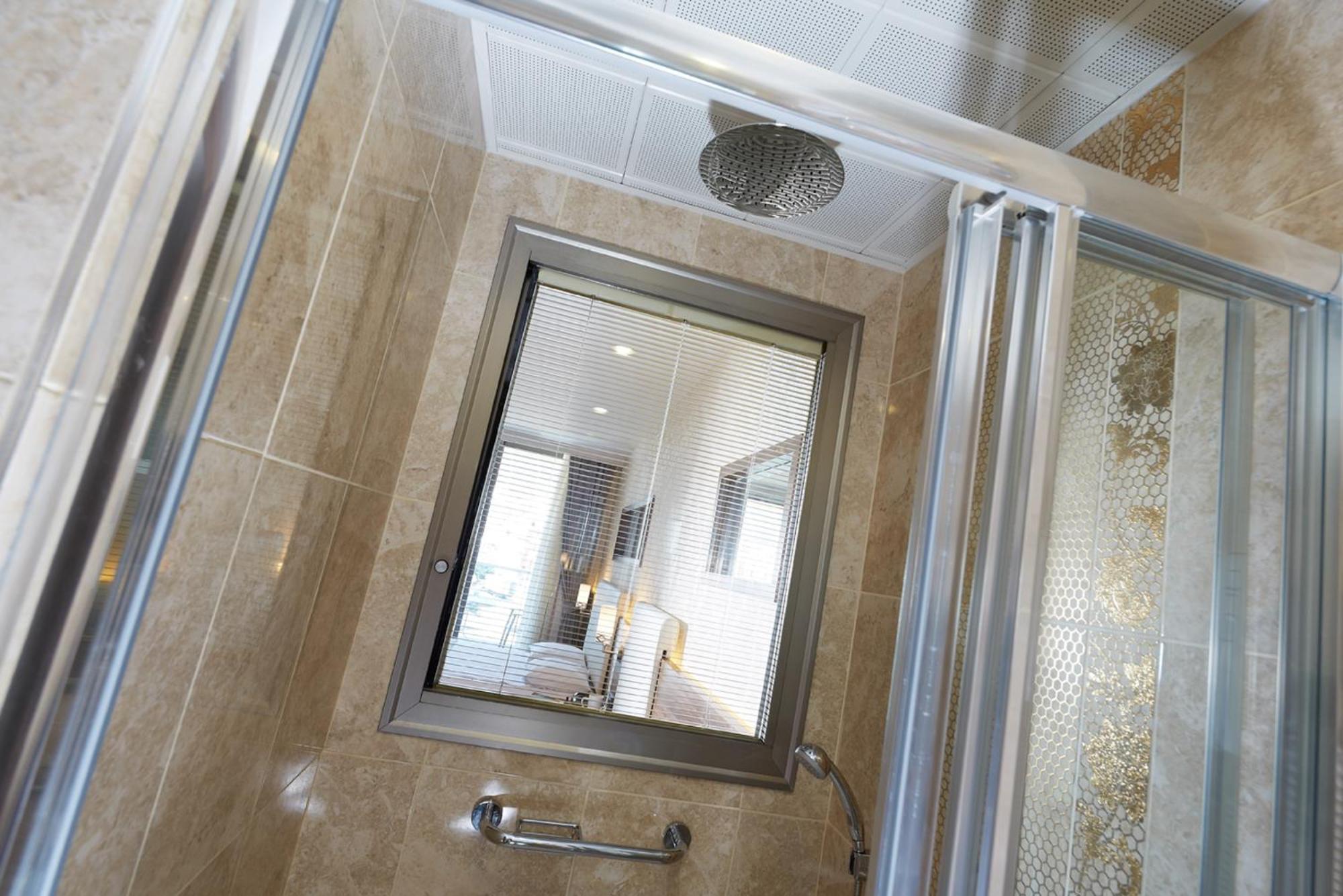 Standard Triple Room-Emre Hotel