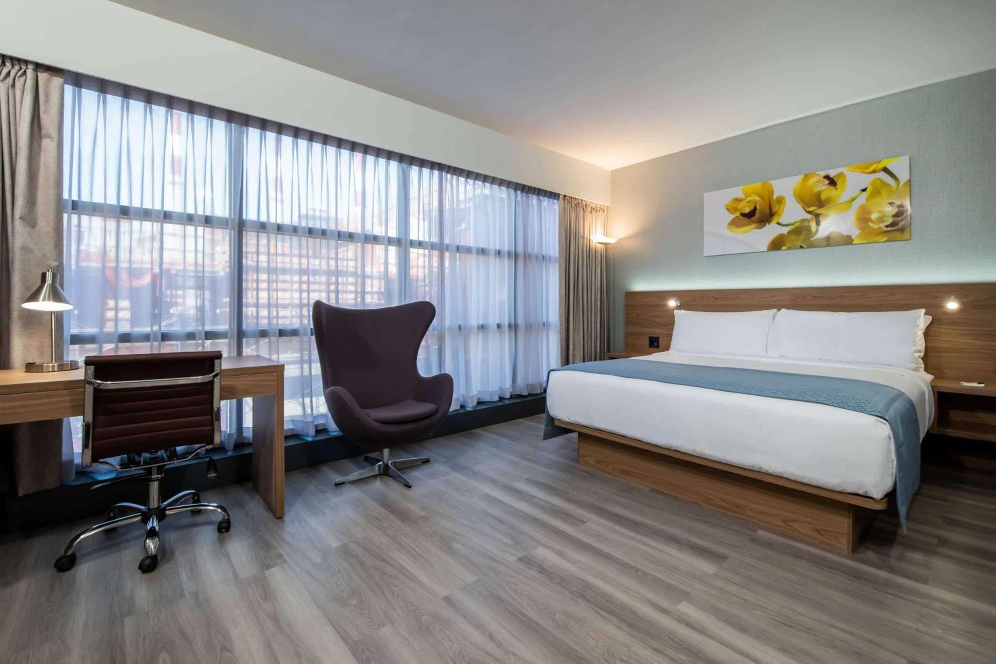 Camera King con Doccia Disabili - Accessibile a Ospiti Disabili/Ipoudenti - Non Fumatori
