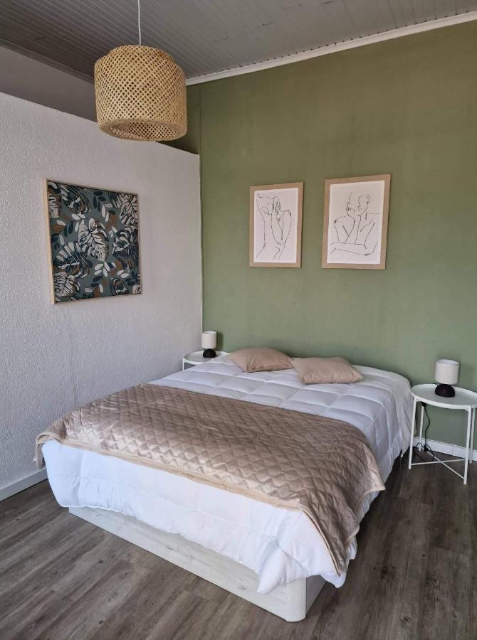 Deluxe Double Room with Balcony and Sea View