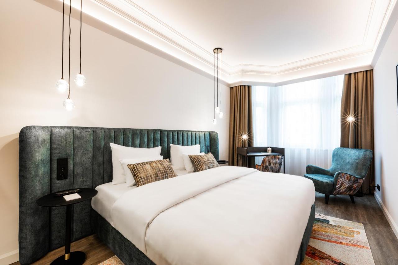 Classic Double Room,1297245853:JPEG