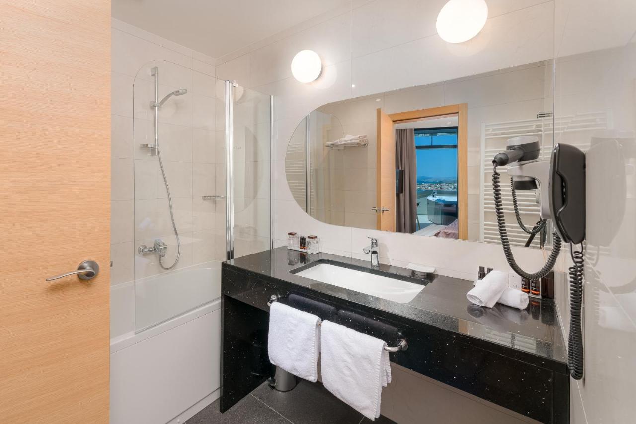 Grand Spa Suite Sea View