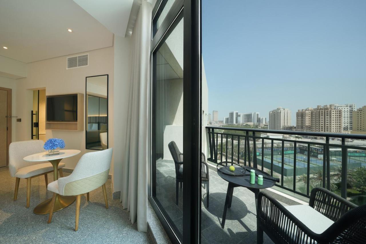 Guest Room Balcony King Bed
