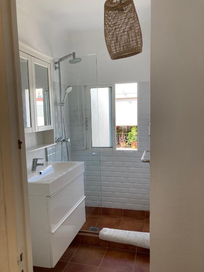 Tweepersoonskamer met een Eigen Externe Badkamer
