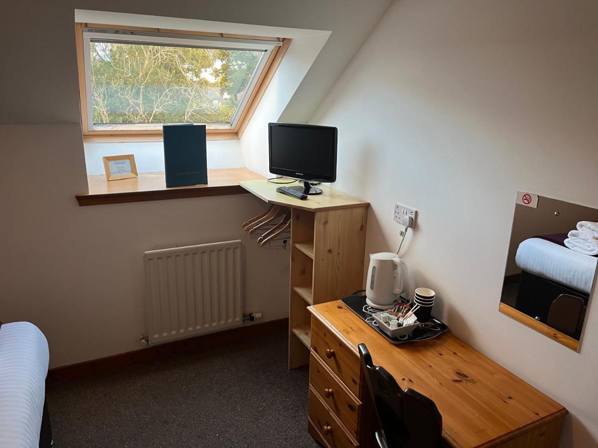 Family Room Adjoining Rooms