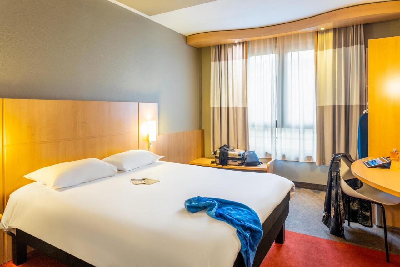 Double Room,1328448917:JPEG