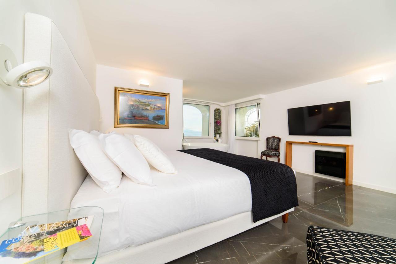 Deluxe Double Room Sea View