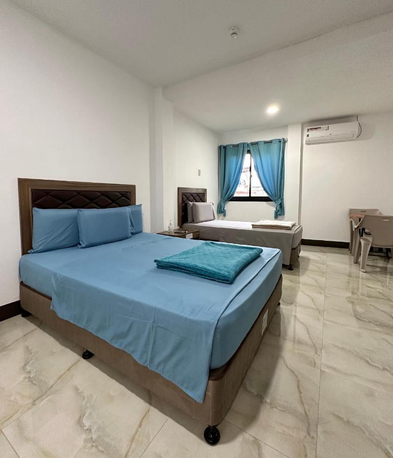 Large Twin Room