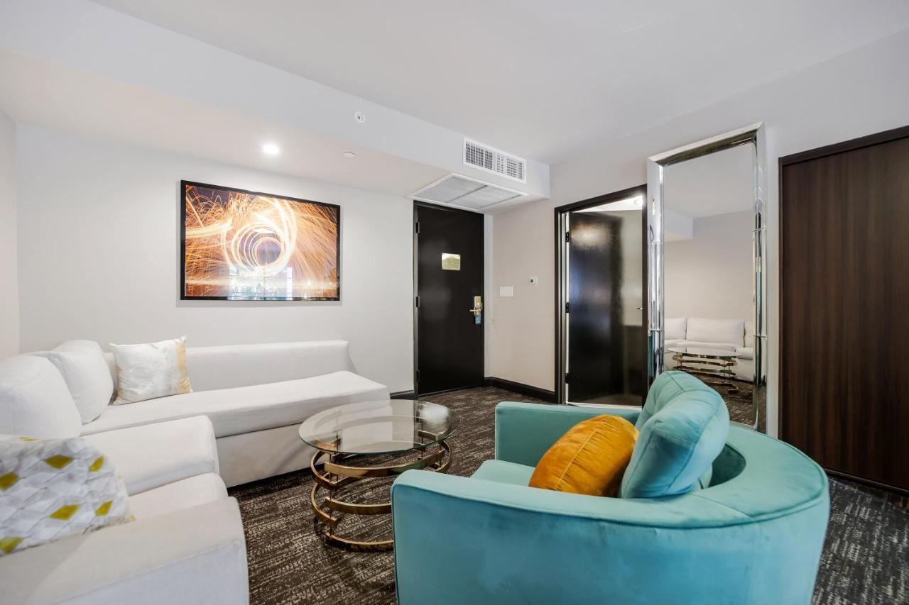 Junior Suite (Self Check-in)