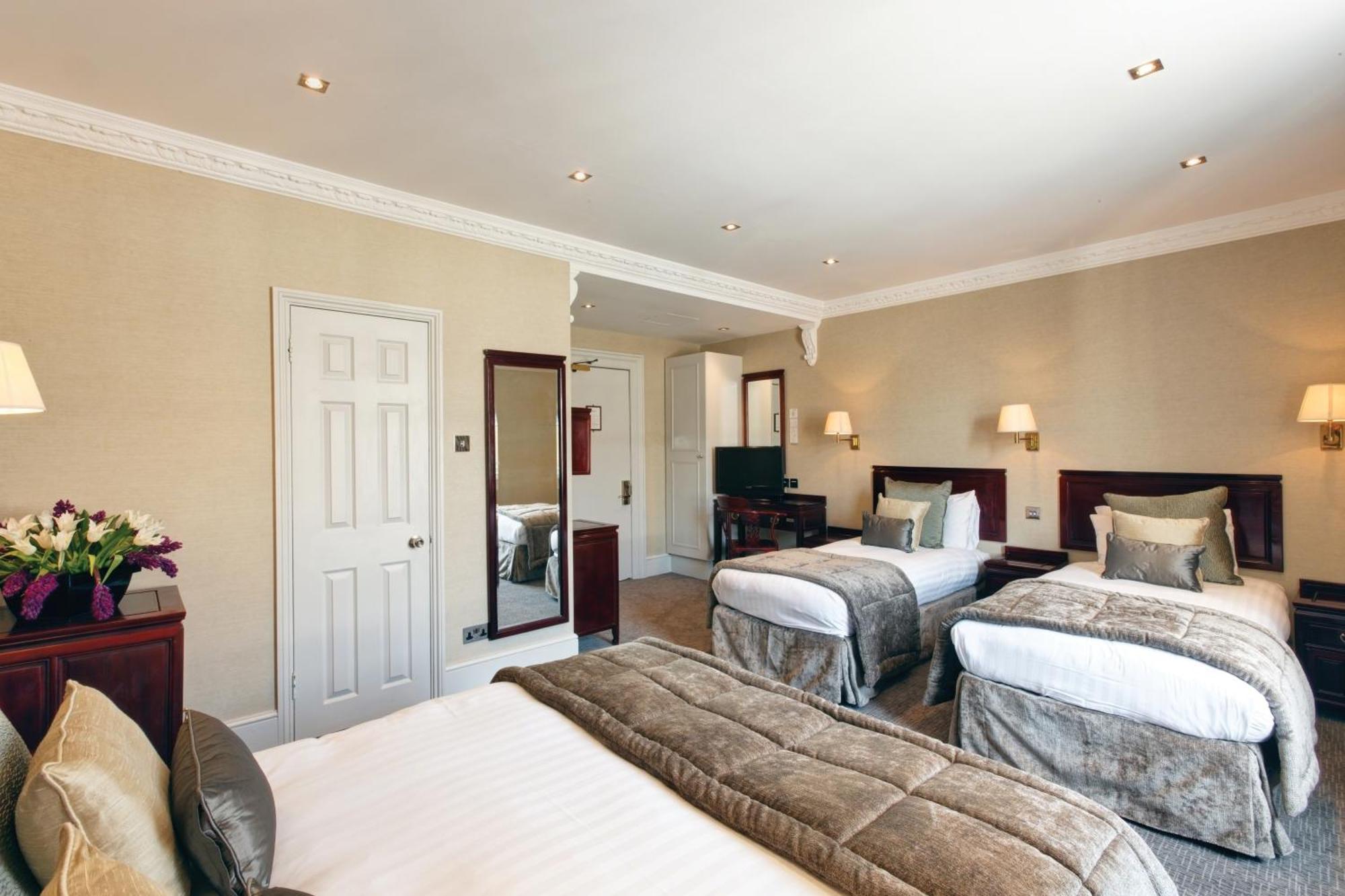 Comfort Triple Room