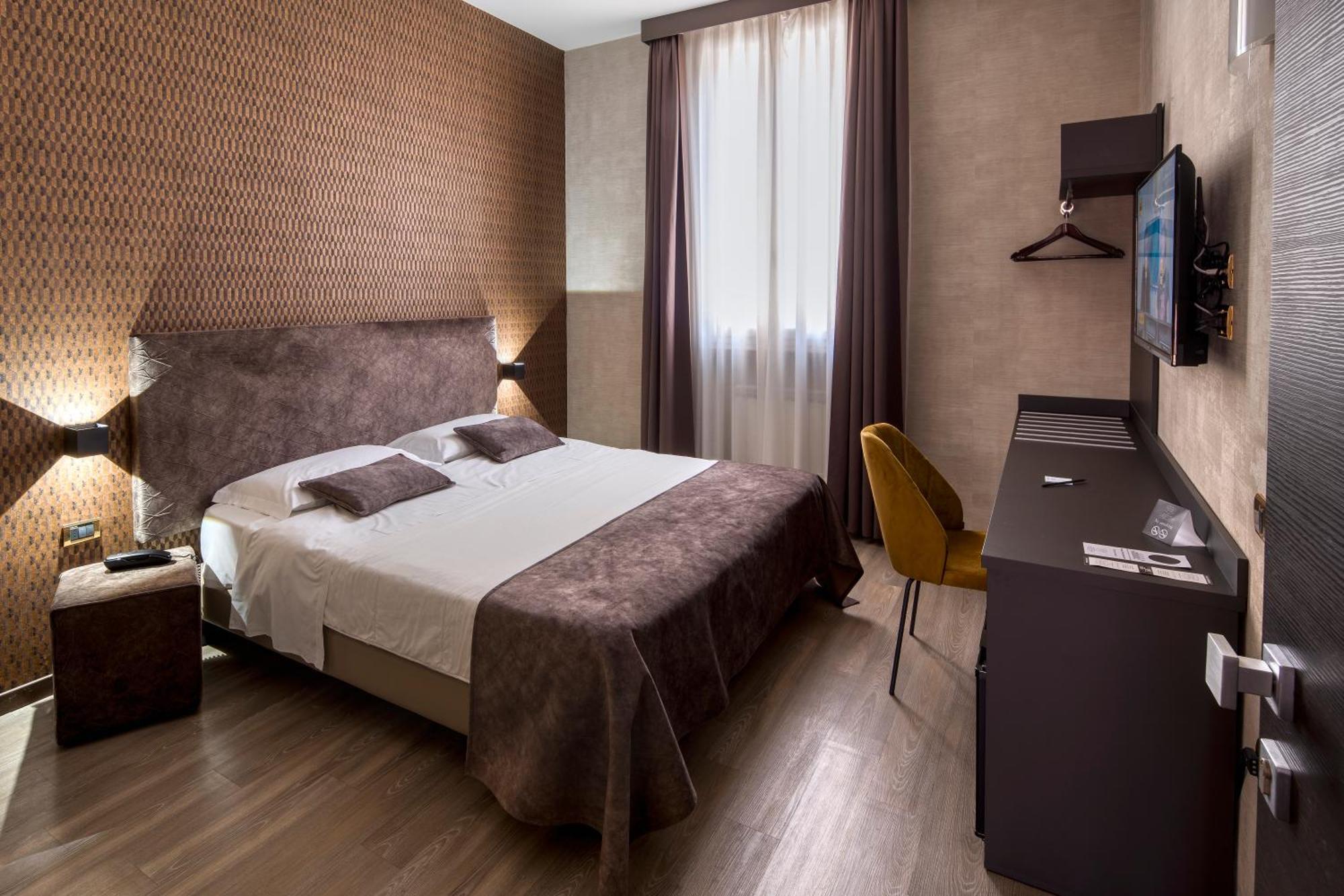 Classic Double Room