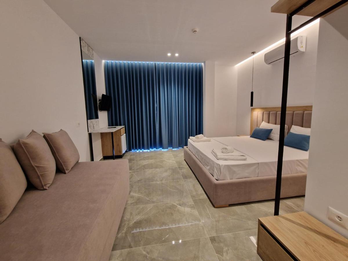 Deluxe Triple Room with Pool View