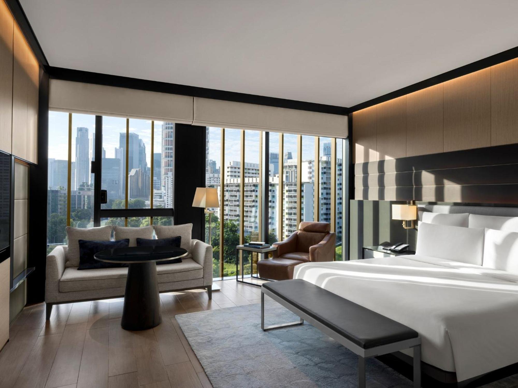 Junior King Suite with River View