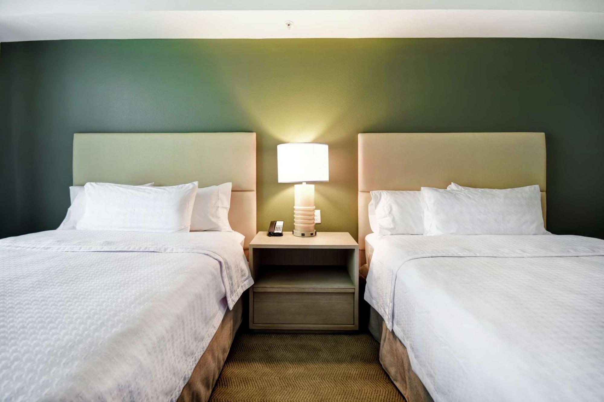 Queen Studio with Two Queen Beds - Non-Smoking