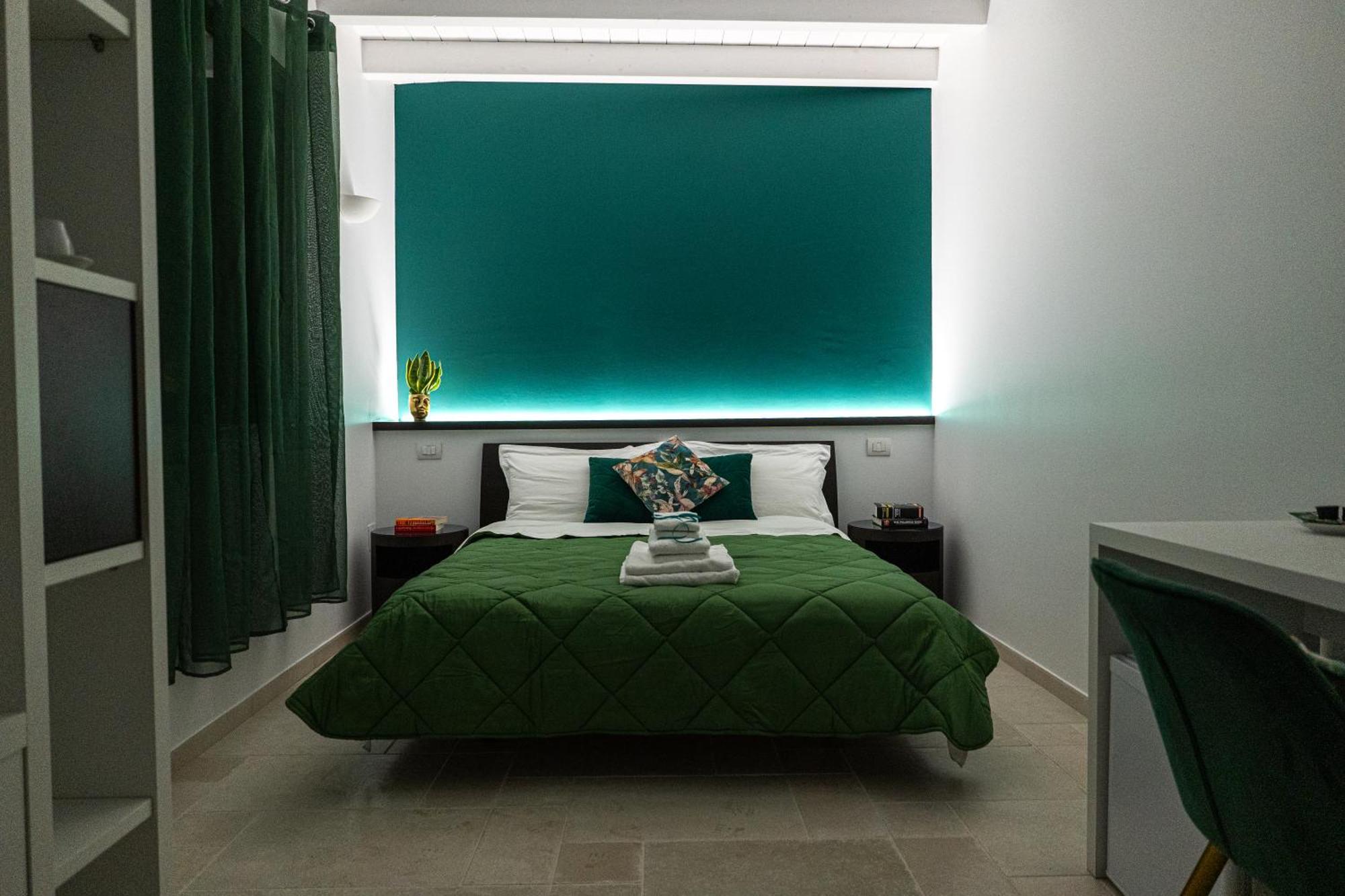 Queen Room Spa Bath